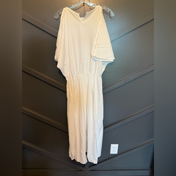 🟡 Elegant Cream Asymmetrical Dress with open shoulders NEW! - Picture 4 of 5